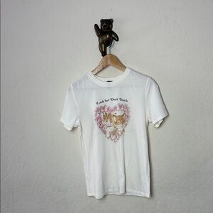 Forever 21 Cream kitten T-Shirt size S